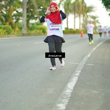 Runner Photo 7749493