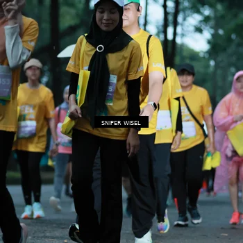 Runner Photo 7749495