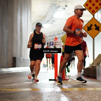 Runner Photo 7749518
