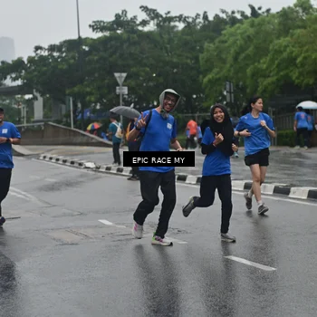Runner Photo 7749529