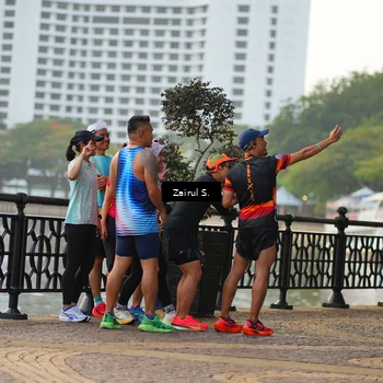 Runner Photo 7749535