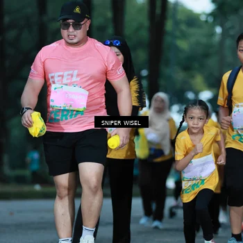 Runner Photo 7749536
