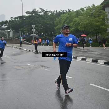 Runner Photo 7749556