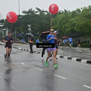 Runner Photo 7749582
