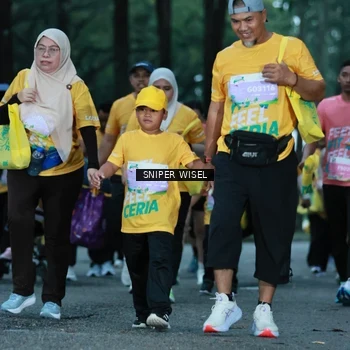 Runner Photo 7749583