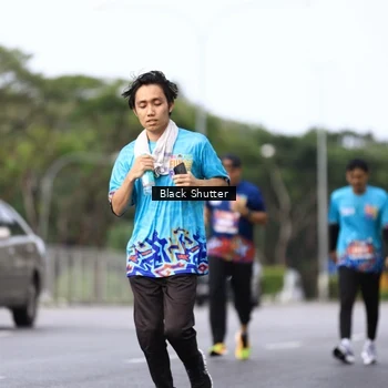 Runner Photo 7749599