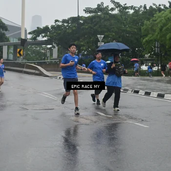 Runner Photo 7749625