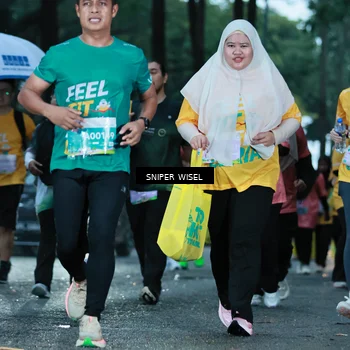 Runner Photo 7749642