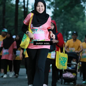 Runner Photo 7749645