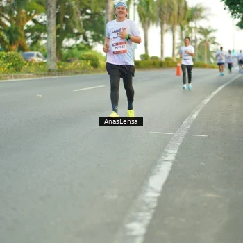 Runner Photo 7749647