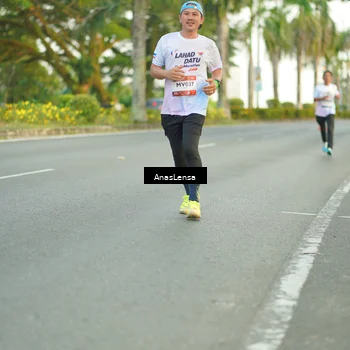 Runner Photo 7749650