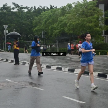 Runner Photo 7749655