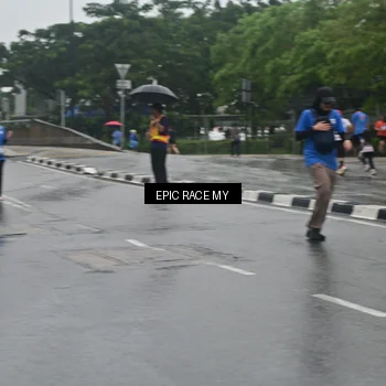 Runner Photo 7749657