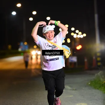 Runner Photo 7749658