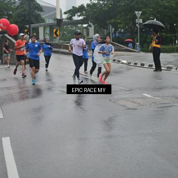Runner Photo 7749661