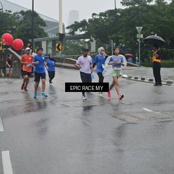 Runner Photo 7749669