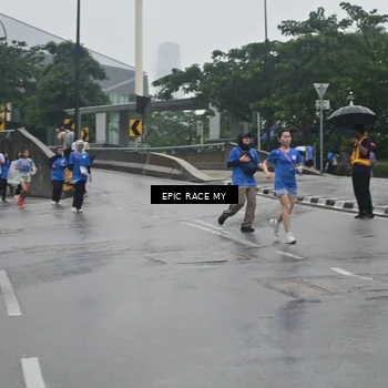 Runner Photo 7749674