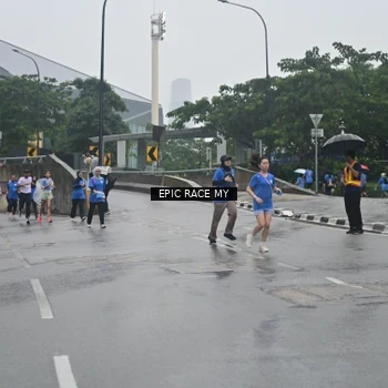 Runner Photo 7749684