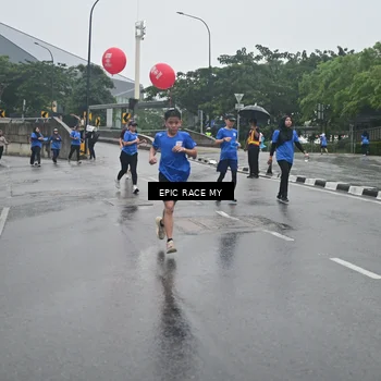 Runner Photo 7749695