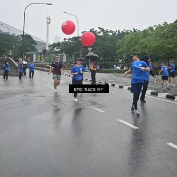 Runner Photo 7749707