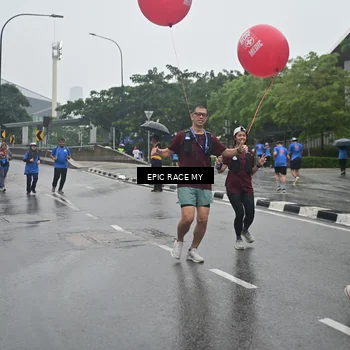 Runner Photo 7749733
