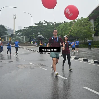 Runner Photo 7749744