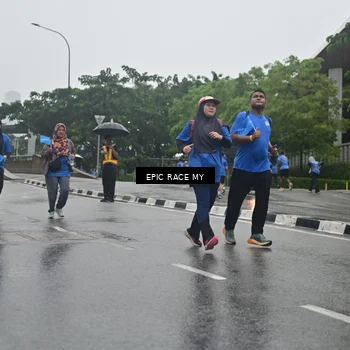 Runner Photo 7749752