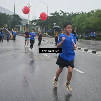 Runner Photo 7749757