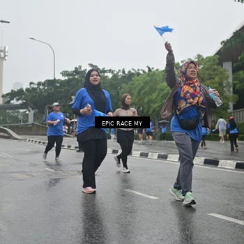 Runner Photo 7749784