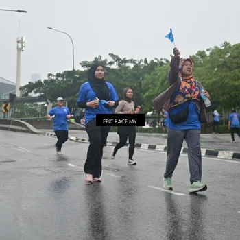Runner Photo 7749803