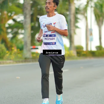 Runner Photo 7749809