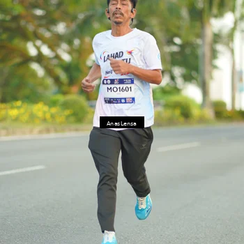 Runner Photo 7749812