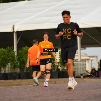 Runner Photo 7749844