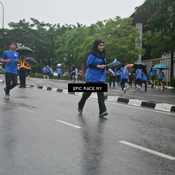 Runner Photo 7749870