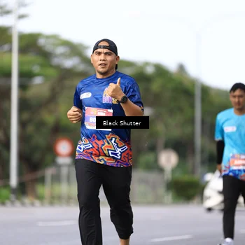 Runner Photo 7749878