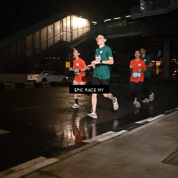 Runner Photo 7749887