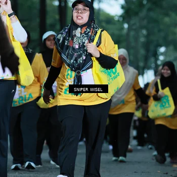 Runner Photo 7749891