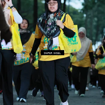 Runner Photo 7749904