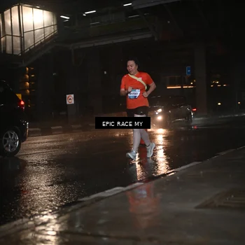 Runner Photo 7749914