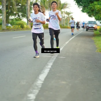 Runner Photo 7749928