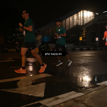 Runner Photo 7749935