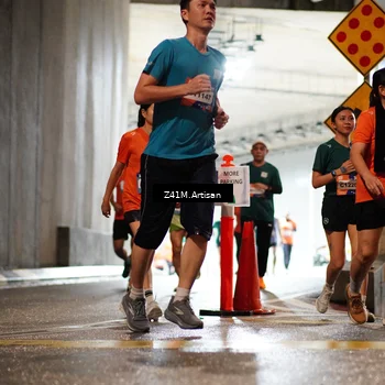 Runner Photo 7749945