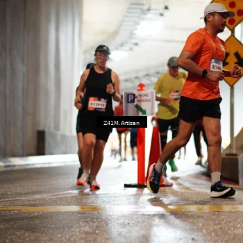 Runner Photo 7749965