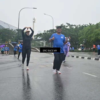 Runner Photo 7749972