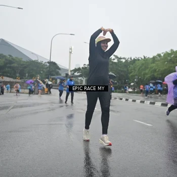 Runner Photo 7749990