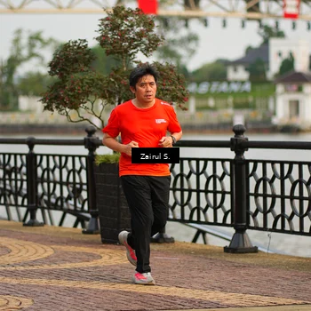 Runner Photo 7749994
