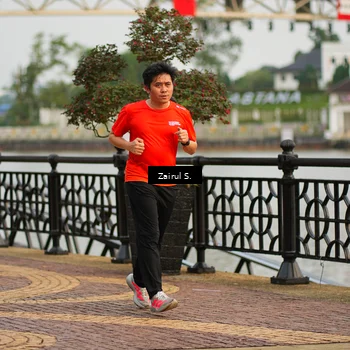 Runner Photo 7749996