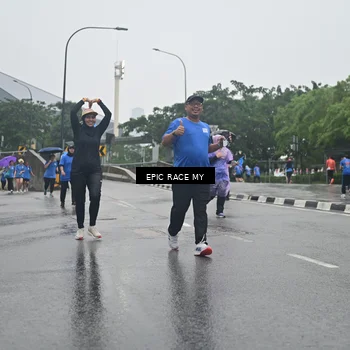 Runner Photo 7749997