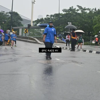Runner Photo 7750010