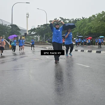 Runner Photo 7750016